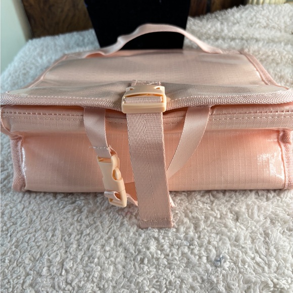Elegant Pink Travel Toiletries Bag NWT - Picture 4 of 8